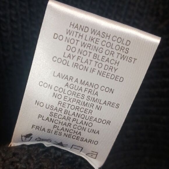 Takara black sexy cold shoulder long-sleeve open back mock neck sweater - Picture 10 of 10